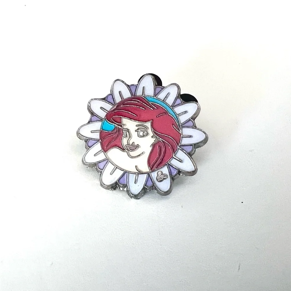 DISNEY Ariel and Sebastian Hidden Mickey Collection Trading Pin Set